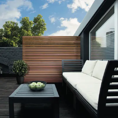 Horizontal Timber Battens on the side of a Garden Balcony